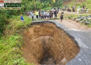Jalan Amblas Mirip Sinkhole di Limapuluh Kota, Ribuan Warga Situjuah Terisolasi