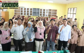 Dukung SDM Unggul, PLN Icon Plus Hadirkan Pelatihan Pemasaran Digital dan Bantuan Alat Pertanian di SMKN 8 Pekanbaru