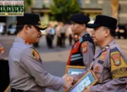 Tiga Polisi Dapat Penghargaan dari Kapolda Metro Jaya karena Bantu Warga