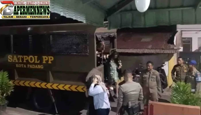 Patroli Dini Hari, Satpol PP Padang Amankan Lima Wanita di Sejumlah Lokasi