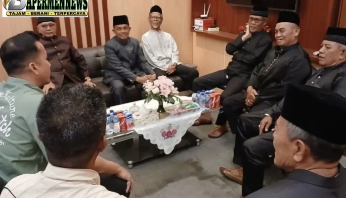 Tokoh Adat Kurai V Jorong Datangi Polresta Bukittinggi, Minta Penangguhan Penahanan 10 Warga